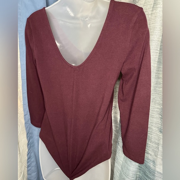 GAP - Maroon 3/4 Long Sleeve Body Suit   Women’s - Size Small (4-6) - Picture 4 of 9